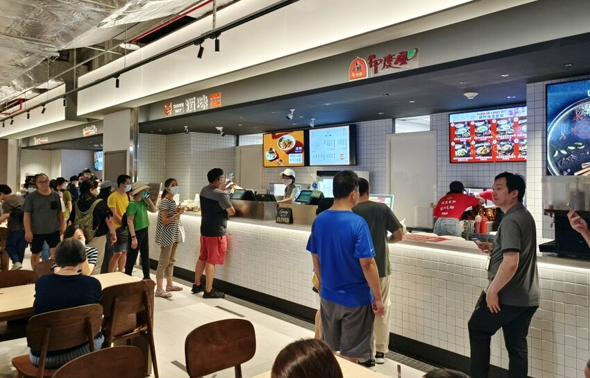 【新店】裕隆城．美食、餐廳懶人包!停車、交通整理!