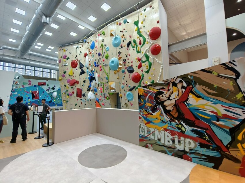 【新店】裕隆城．美食、餐廳懶人包!停車、交通整理!