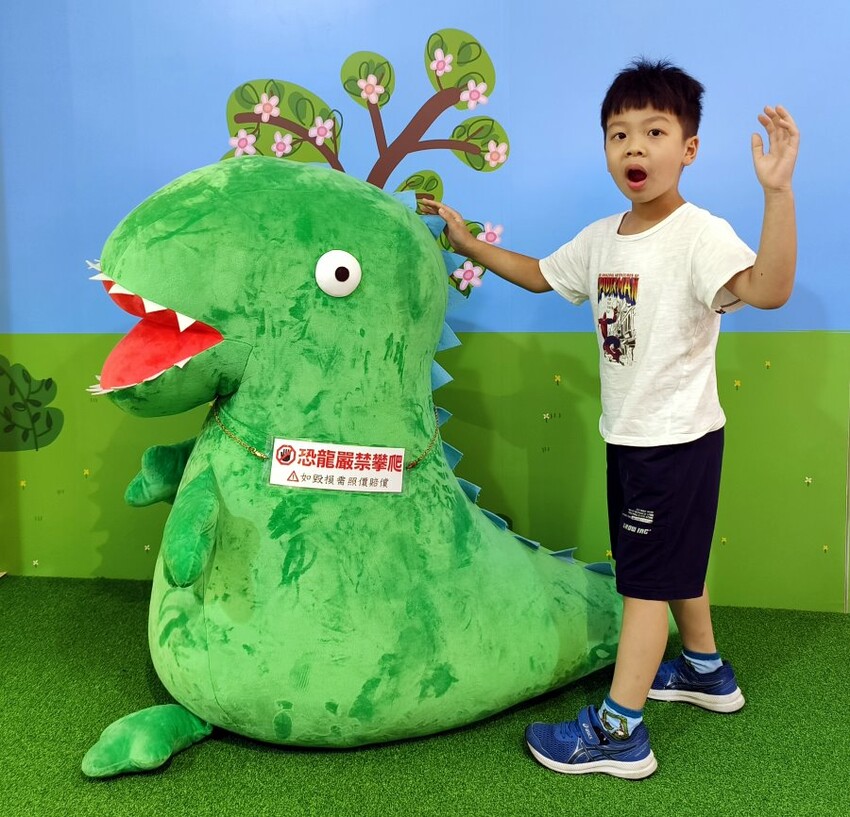 【嘉義旅遊】KHTOY絨毛玩偶旗艦館．超夯娃娃好拍又好買!