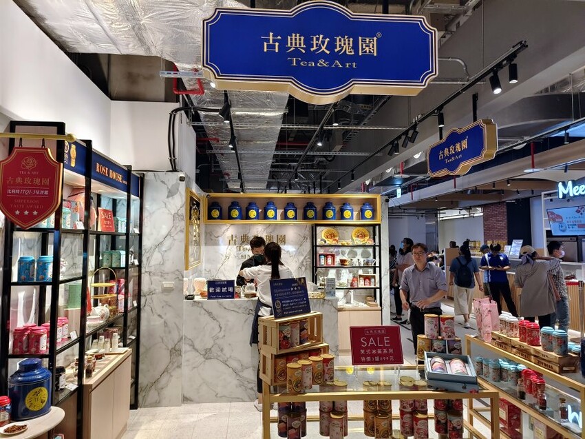 【新店】裕隆城．美食、餐廳懶人包!停車、交通整理!