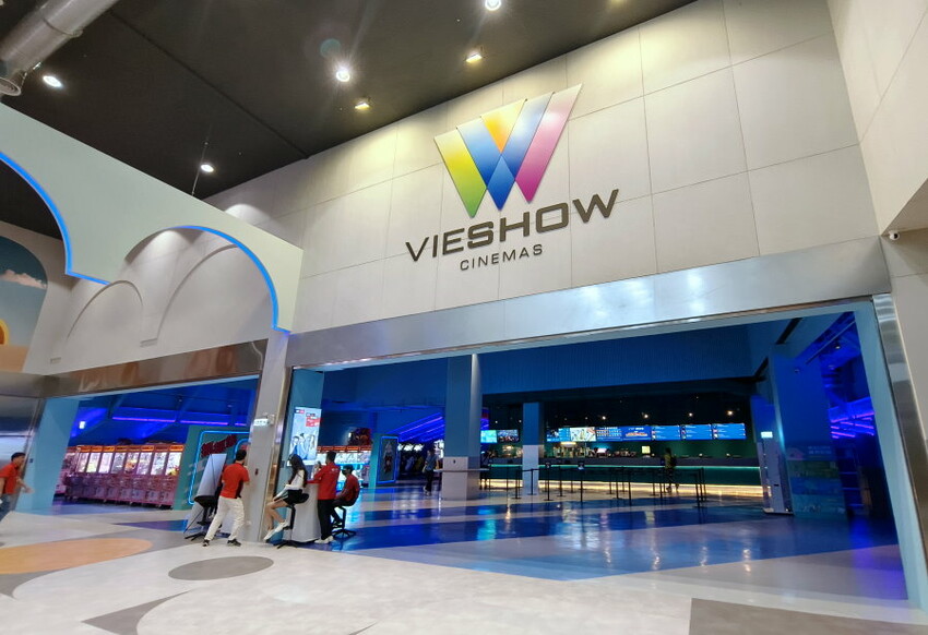 【新店】裕隆城．美食、餐廳懶人包!停車、交通整理!