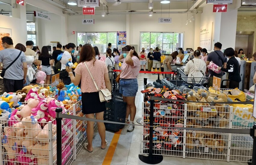 【嘉義旅遊】KHTOY絨毛玩偶旗艦館．超夯娃娃好拍又好買!