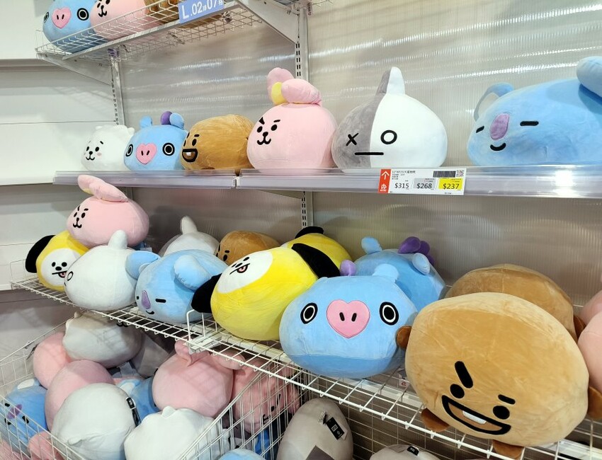 【嘉義旅遊】KHTOY絨毛玩偶旗艦館．超夯娃娃好拍又好買!