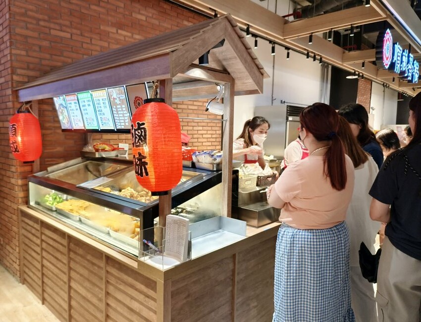 【新店】裕隆城．美食、餐廳懶人包!停車、交通整理!