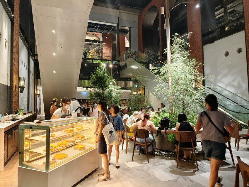 【新店】裕隆城．美食、餐廳懶人包!停車、交通整理!