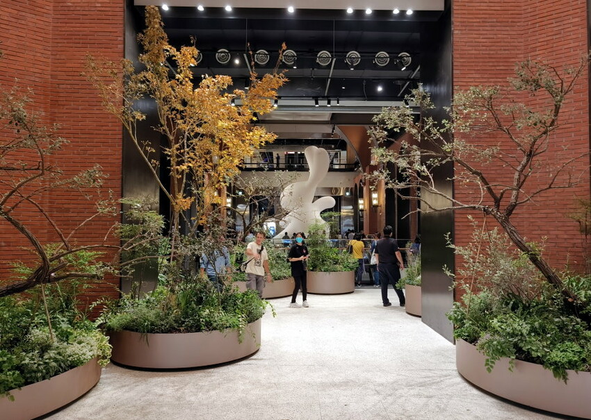 【新店】裕隆城．美食、餐廳懶人包!停車、交通整理!