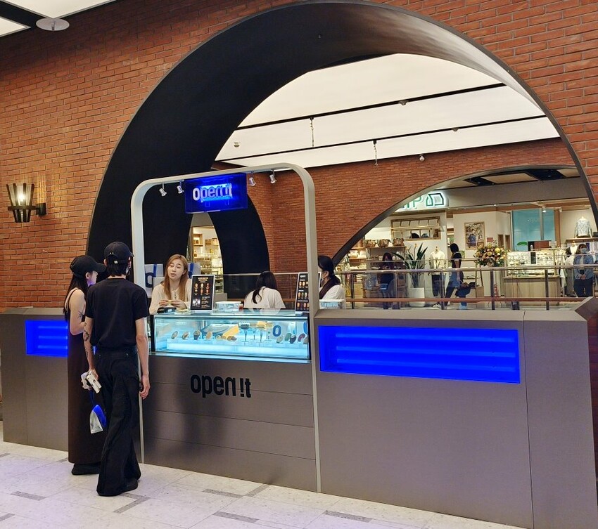 【新店】裕隆城．美食、餐廳懶人包!停車、交通整理!