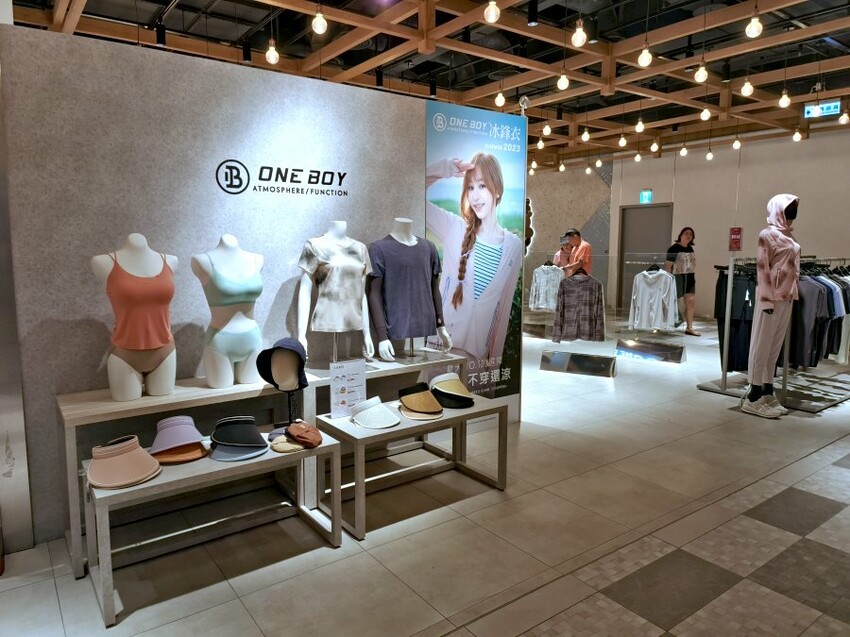 【新店】裕隆城．美食、餐廳懶人包!停車、交通整理!