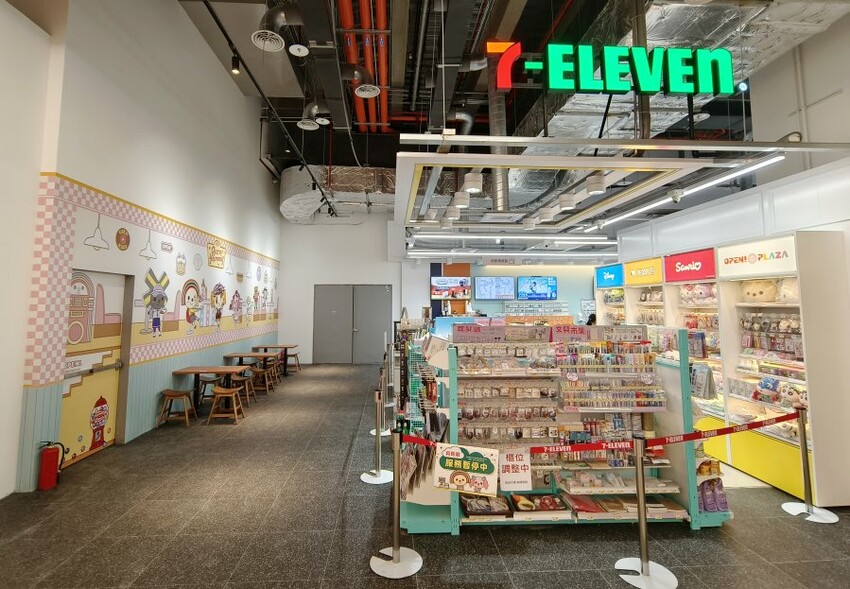 【新店】裕隆城．美食、餐廳懶人包!停車、交通整理!