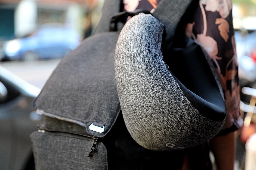 辦公旅行外出的好夥伴!四種顏色可以選人體工學頸枕推薦|UNO® VOYAGE Rough 多功能行旅頸枕