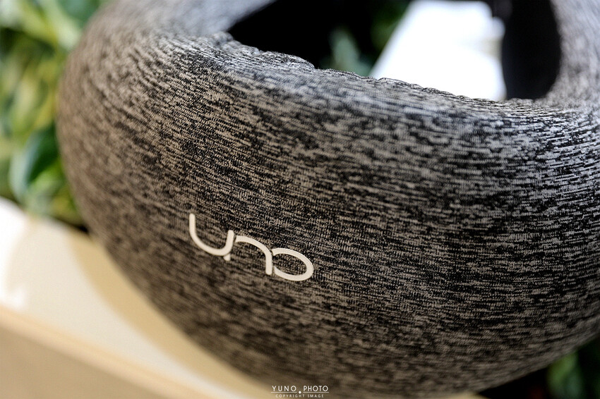 辦公旅行外出的好夥伴!四種顏色可以選人體工學頸枕推薦|UNO® VOYAGE Rough 多功能行旅頸枕