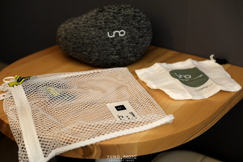 辦公旅行外出的好夥伴!四種顏色可以選人體工學頸枕推薦|UNO® VOYAGE Rough 多功能行旅頸枕