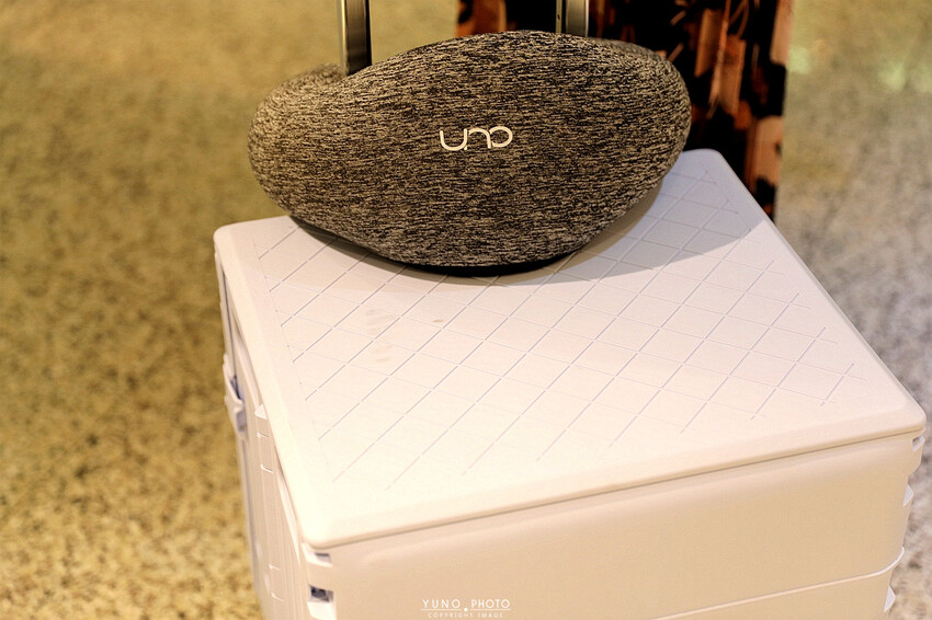 辦公旅行外出的好夥伴!四種顏色可以選人體工學頸枕推薦|UNO® VOYAGE Rough 多功能行旅頸枕