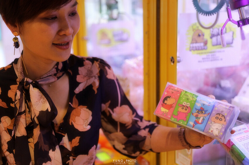 台中一中街商圈吃喝玩樂親子景點推薦！夾娃娃機彈珠台換大獎 沙發休息區飲料吧暢飲 夾滿25樣商品再加送史奴