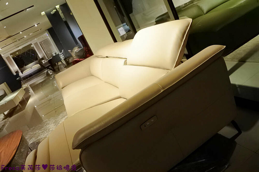 高雄傢俱【晶華傢俱】沃荷高品質沙發超舒服.電動沙發平躺腿枕多角度│高雄沙發│鳥松店 - Fresa芙芮莎♥莎旅憶食