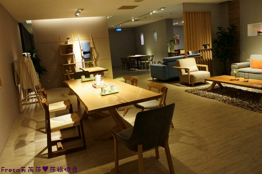 高雄傢俱【晶華傢俱】沃荷高品質沙發超舒服.電動沙發平躺腿枕多角度│高雄沙發│鳥松店 - Fresa芙芮莎♥莎旅憶食