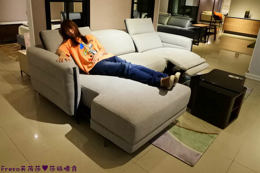 高雄傢俱【晶華傢俱】沃荷高品質沙發超舒服.電動沙發平躺腿枕多角度│高雄沙發│鳥松店 - Fresa芙芮莎♥莎旅憶食
