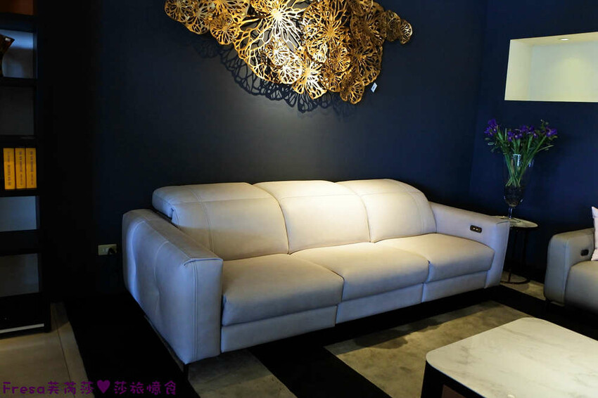 高雄傢俱【晶華傢俱】沃荷高品質沙發超舒服.電動沙發平躺腿枕多角度│高雄沙發│鳥松店 - Fresa芙芮莎♥莎旅憶食