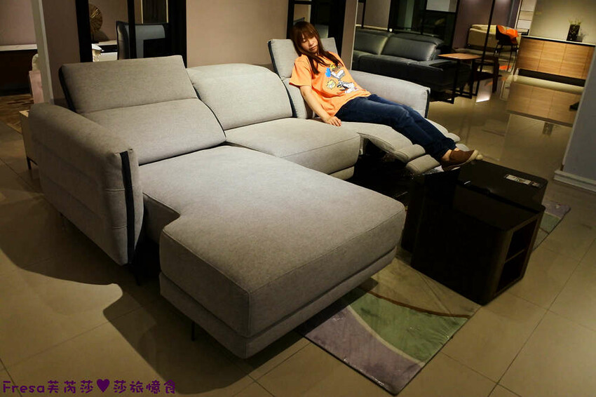 高雄傢俱【晶華傢俱】沃荷高品質沙發超舒服.電動沙發平躺腿枕多角度│高雄沙發│鳥松店 - Fresa芙芮莎♥莎旅憶食