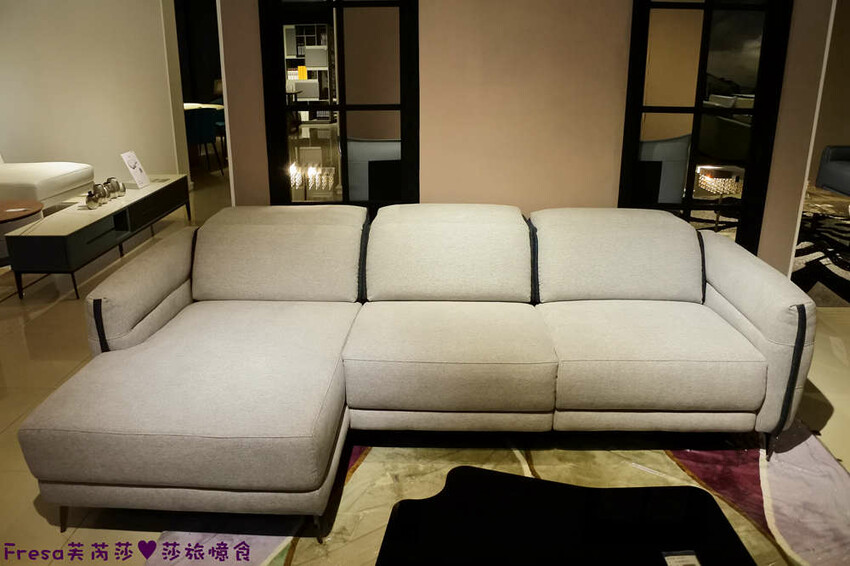 高雄傢俱【晶華傢俱】沃荷高品質沙發超舒服.電動沙發平躺腿枕多角度│高雄沙發│鳥松店 - Fresa芙芮莎♥莎旅憶食