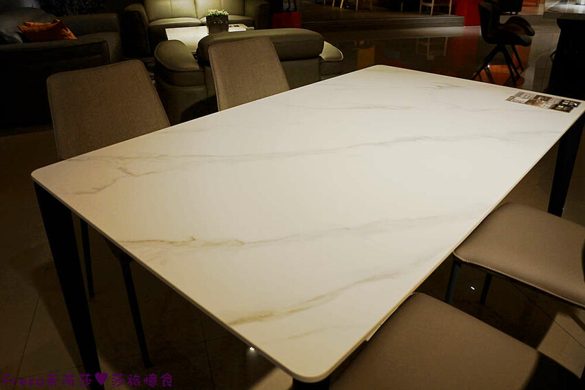 高雄傢俱【晶華傢俱】沃荷高品質沙發超舒服.電動沙發平躺腿枕多角度│高雄沙發│鳥松店 - Fresa芙芮莎♥莎旅憶食