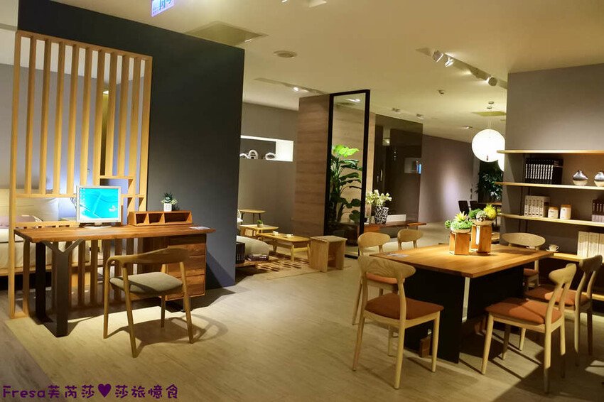 高雄傢俱【晶華傢俱】沃荷高品質沙發超舒服.電動沙發平躺腿枕多角度│高雄沙發│鳥松店 - Fresa芙芮莎♥莎旅憶食