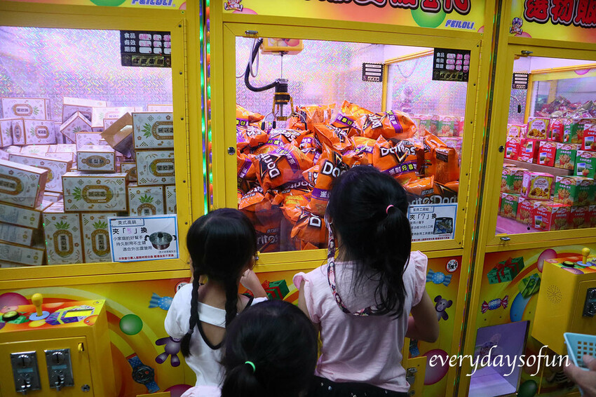 像多力多滋、樂事、卡迪那