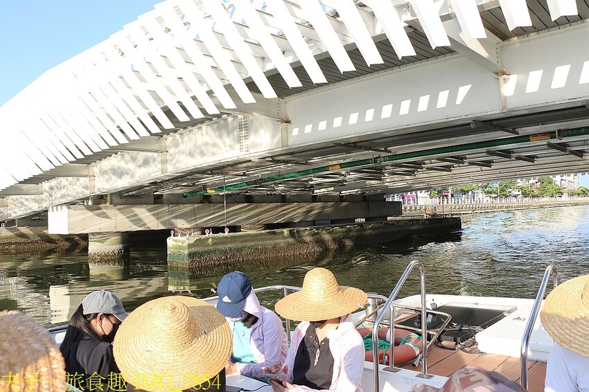安平運河遊船 金色流域 從河道視角欣賞城市風光 安平運河遊船 金色流域 從河道視角欣賞城市風光