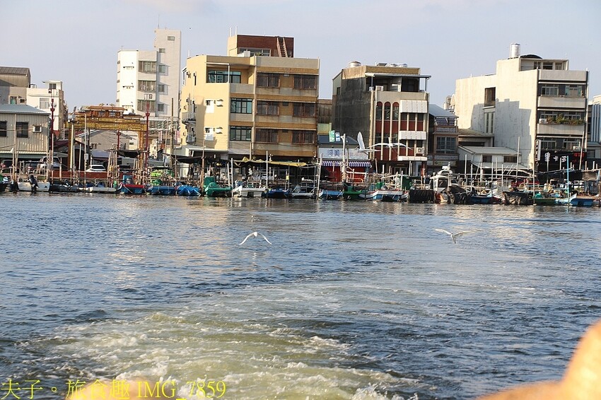 安平運河遊船 金色流域 從河道視角欣賞城市風光 安平運河遊船 金色流域 從河道視角欣賞城市風光
