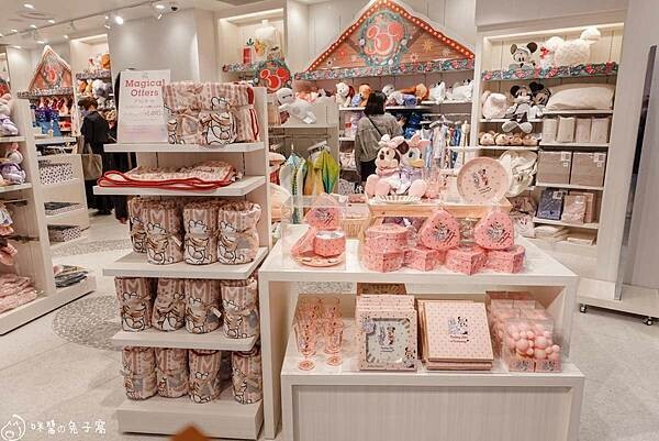 東京旅遊。新宿迪士尼旗艦店 迪士尼控必逛 疫情間開的東京