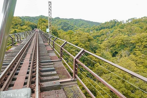 苗栗旅遊。勝興車站 舊山線鐵道電動自行車  懷舊景點小火車之