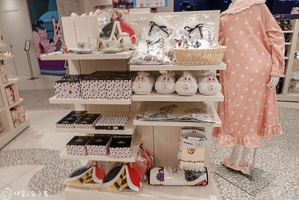 東京旅遊。新宿迪士尼旗艦店 迪士尼控必逛 疫情間開的東京