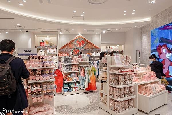 東京旅遊。新宿迪士尼旗艦店 迪士尼控必逛 疫情間開的東京