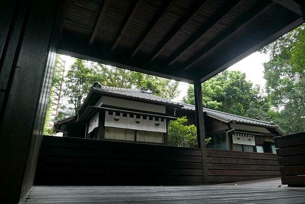 臺北市中正區景點推薦/臺灣文學基地(原齊東詩舍)/2020年重新開幕成為臺北的展覽與活動空間/適合親子出遊/舒