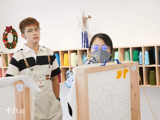 【台北生活】Does Art 都是藝術 台北館｜DIY製作簇絨地毯，緬懷已經成為天使的毛孩，以愛紀念一直永存於心『寵物友善店家』