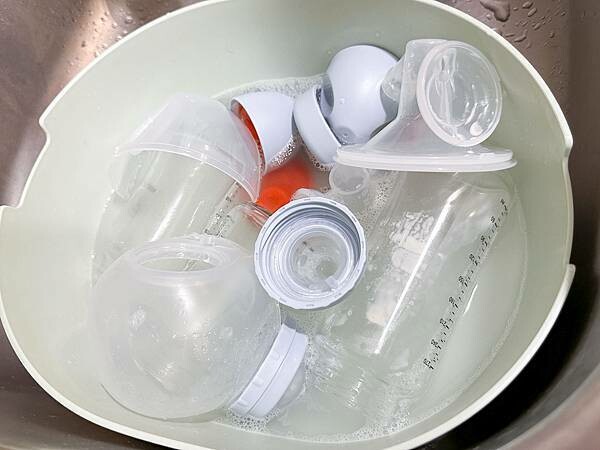 新手媽咪│超大容量、真正烘乾的便攜式奶瓶消毒鍋:優合 Youha-多功能消毒烘乾鍋(YH-2030)│2023奶瓶消毒鍋推薦、媽媽寶寶雜誌推薦、張文姝泌乳顧問推薦