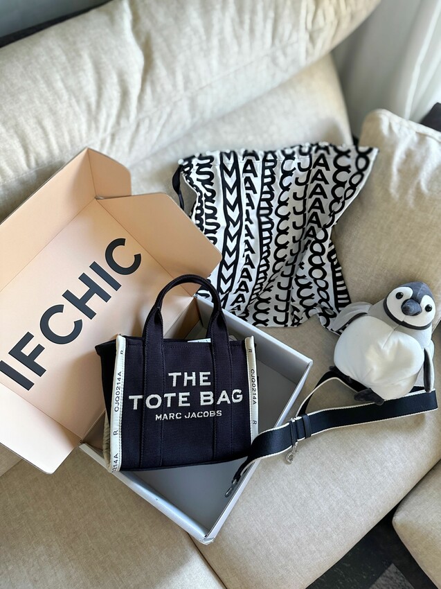 IFCHIC國際電商平台精品購物初體驗、評價|MARC JACOBS小型提花托特包開箱|下單滿USD$50直接免運 - 萍姐愛分享