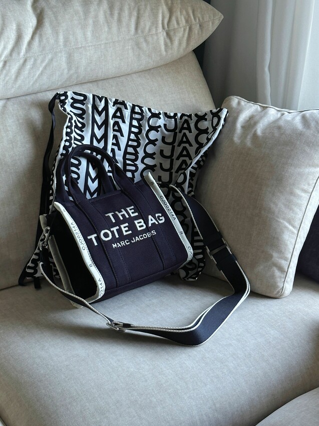 IFCHIC國際電商平台精品購物初體驗、評價|MARC JACOBS小型提花托特包開箱|下單滿USD$50直接免運 - 萍姐愛分享