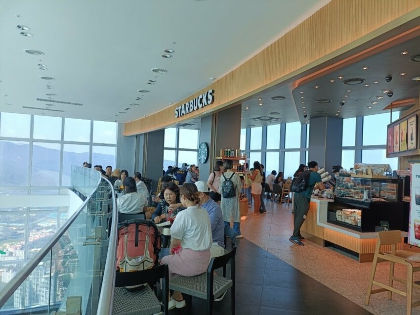 釜山X the SKY：眺望海雲台美景，世界上最高星巴克韓國