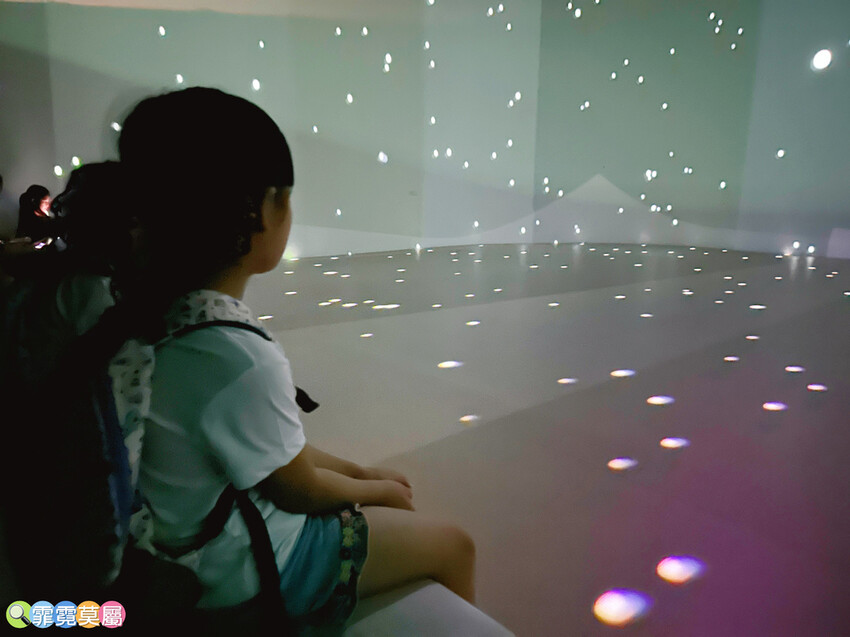 ★ 台中親子景點★ 中央公園遊客中心,以航空為主題打造的特色