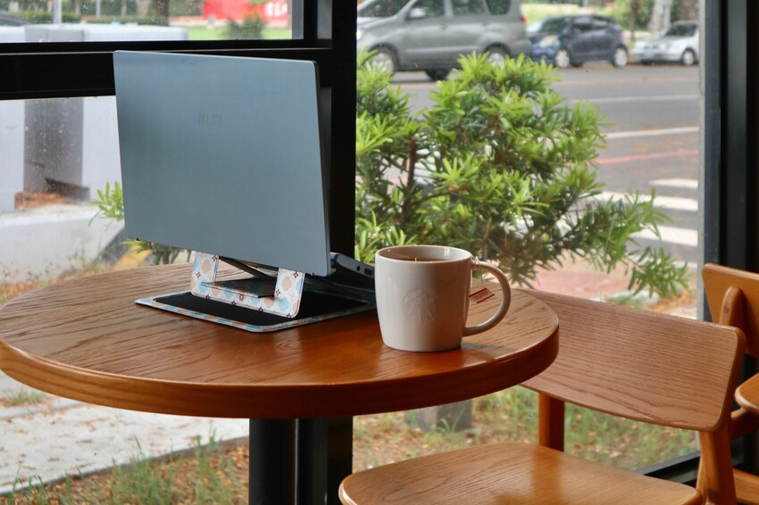 Ergomi X 印花樂聯名款| Meta Stand Pr