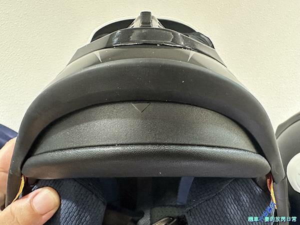 [部品開箱] Arai Tour-Cross V Disco