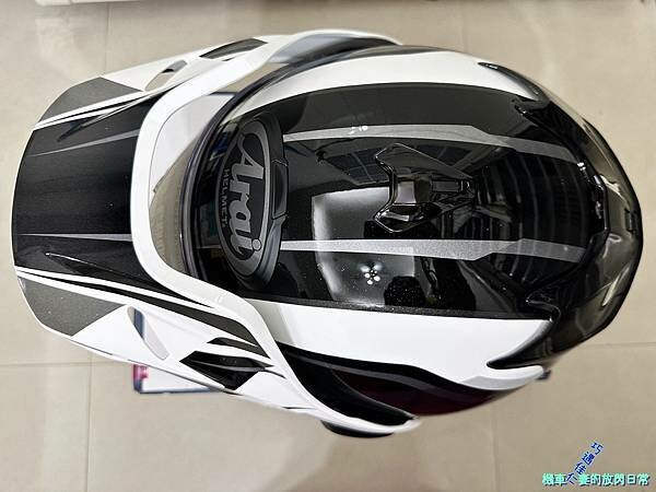 [部品開箱] Arai Tour-Cross V Disco