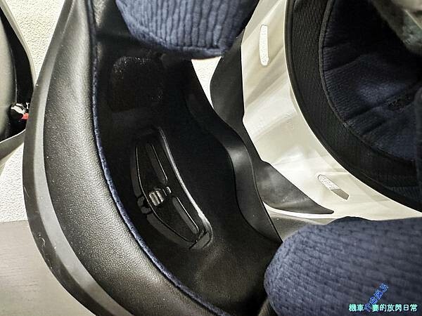 [部品開箱] Arai Tour-Cross V Disco