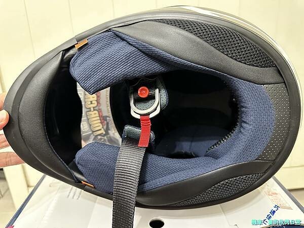 [部品開箱] Arai Tour-Cross V Disco