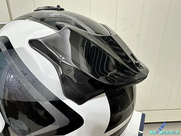 [部品開箱] Arai Tour-Cross V Disco