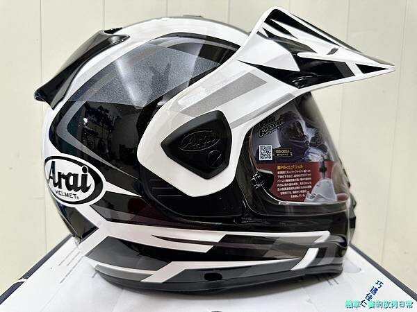 [部品開箱] Arai Tour-Cross V Disco