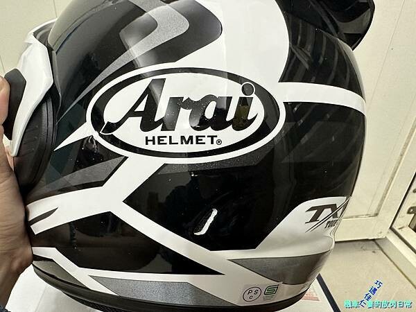 [部品開箱] Arai Tour-Cross V Disco