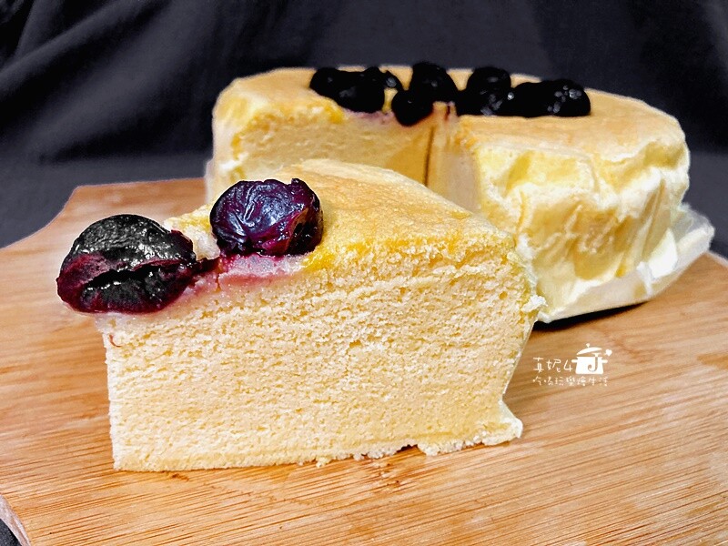 烘焙筆記│古早味布丁蛋糕,軟綿細緻會搖晃的蛋糕,好吃不死甜