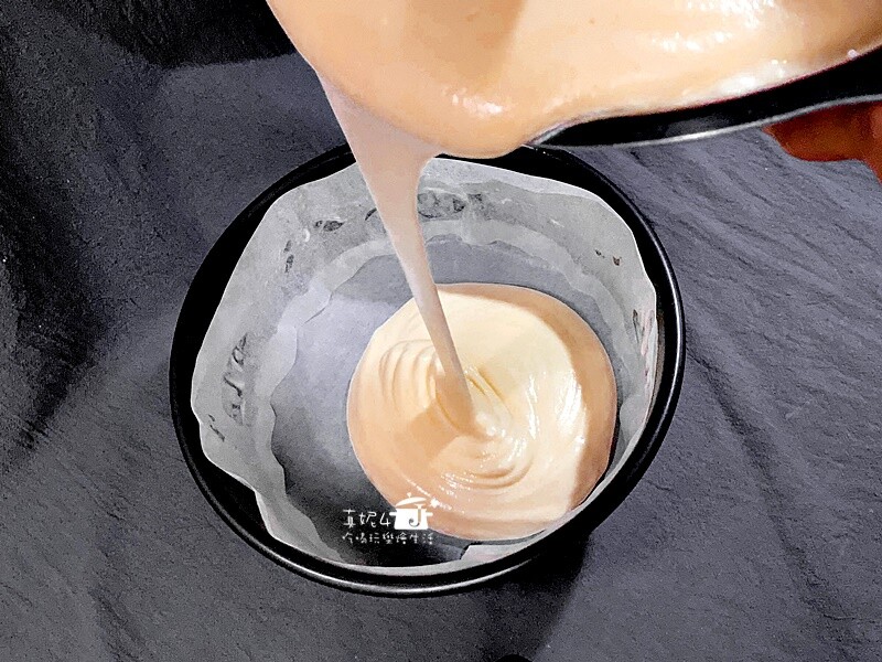 烘焙筆記│古早味布丁蛋糕,軟綿細緻會搖晃的蛋糕,好吃不死甜